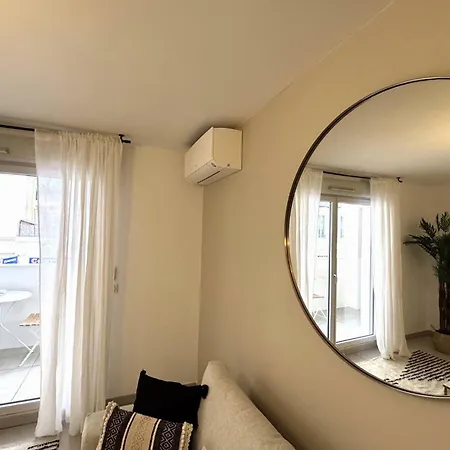 T2 - - Place Du Pin - Papon Apartman
